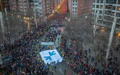 Larunbatean Bilboko manifestaziora joateko autobusak antolatu dituzte eskualdeko hainbat herritan