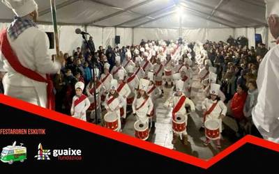 Lakuntzako danborrada zuzenean
