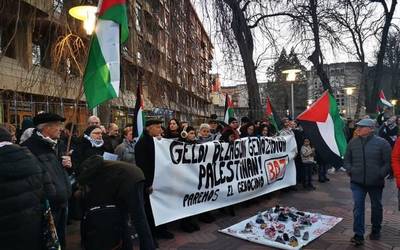 Ehunka gasteiztarrek "Palestinako genozidioa gelditzea" exijitu dute