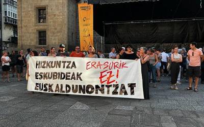 Elkarretaratzea deitu du urtarrilaren 12rako Euskaldunon Hizkuntza Eskubideen Aldeko Arrasateko Protokoloak