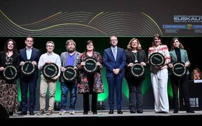Bizkaiko Foru Aldundiak Barrikuntzaren Nazinoarteko Saria jaso dau
