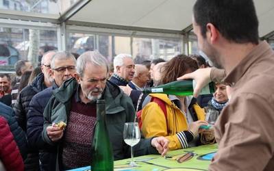 Gradu erdi gutxiago izango du aurtengo txakolinak