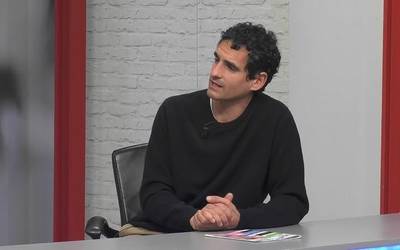 Jon Artano: "Urakan bat zen Juana Perea; mundu erdian zehar ibili zen eta emakume harriagarria zen"