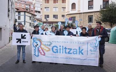 Sare Uribe Kosta: "Euskal presoei legedi arrunta aplikatuko balitzaie, denak edo ia denak kalean edota kalea zapaltzen egon beharko lukete"