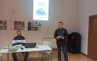 'Hona bostekoa!' komiki bilduma aurkeztu dute Beran