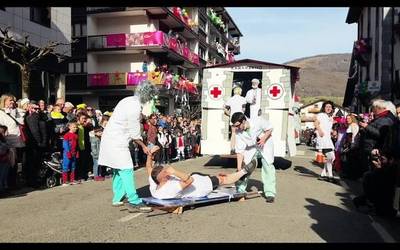 Irudimenak eta umore onak gainezka egin dute igandean Leitzan