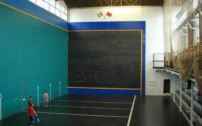 Arkupeko pilota txapelketaren jubenil eta gazte mailako final laurdenak Lesakan jokatuko dituzte igandean
