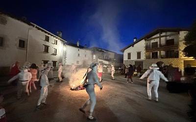 Aitezarko erre dute Ihabarren