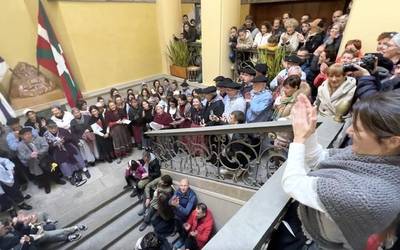 Arrasto berezia utzi du aurten Santa Ageda batzeak