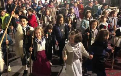 Santa Ageda ospatzeko Musika Eskolaren kalejira bideoan