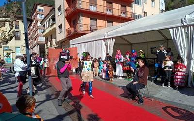 Dena prest aurtengo aratoste jaietarako