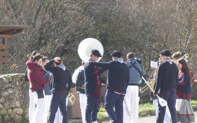 Ziordian bi kinto, baino gehiago ere