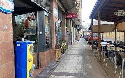 Zaldibarko merkatarien, ostalarien eta zerbitzuen elkarte berriagaz bat egiteko deia egin dute