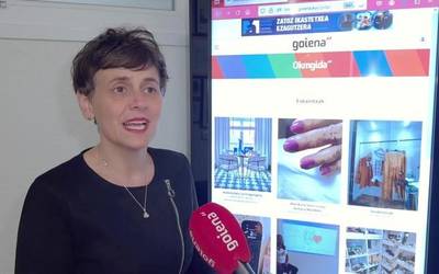 Mireia Larrañaga: "Gidaren paperezko bertsioan dauden QRek online bertsiora daramate"
