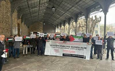 Sortzaileen bila ari dira Gazan hildakoak omentzeko otsailaren 24an egingo den ekimen herritarrerako