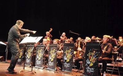 Alexander Big Band taldeak jazz emanaldia eskainiko du igandean Senperen