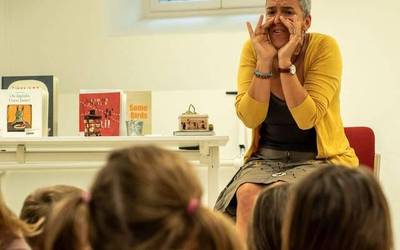 Miriam Mendoza ipuin-kontalariaren saioa izango da astelehenean