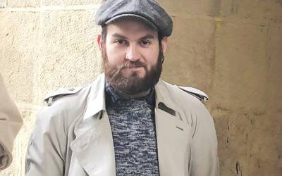 Joannes Jauregi: "Asko motibatzen nau liburua euskaratzeak"