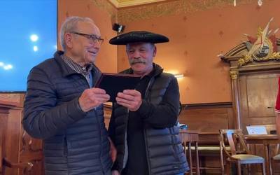 Mariano Altube eta Luis Mari Etxeberria omendu ditu Aloña Mendiko txirrindularitza sailak