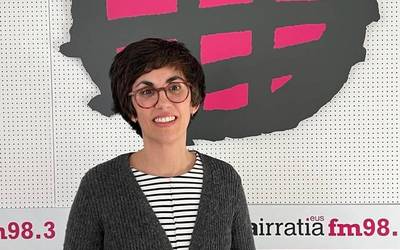 NIEk egindako ikerketa baten arabera 11 eta 16 urte bitarteko gazteen %30ek mugikorrarekin bazkaltzen dute