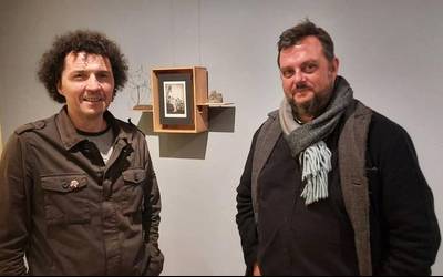 Kike Balenzategui argazkilariak jendetza bildu du Urduña Hiria Museoan