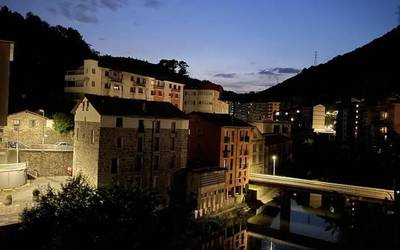 Zapatu gauean eraso homofoboa jasan zutela salatu dute bi pertsonak