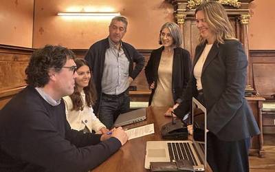 Oñati eta Elorregi artean autobus lanzaderak jartzea proposatu gura dio EAJk Aldundiari