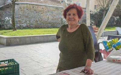 “Bide honetatik jarraitzen badugu, baserri txikiak desagertu eta eredu industriala gailenduko da”