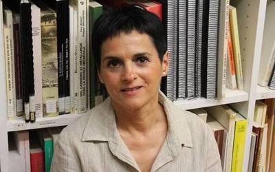 Mertxe Urteaga arkeologoa XII. eta XVIII. mendeetako errausketen hileta errituez mintzatuko da ostegunean