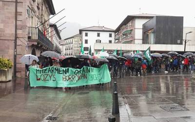 Lozy'seko langileak Elizondoko karriketara aterako dira larunbat eguerdian