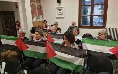 Zaldibarko udalbatzak aho batez babestu ditu Palestinaren subiranotasuna eta lurralde osotasuna