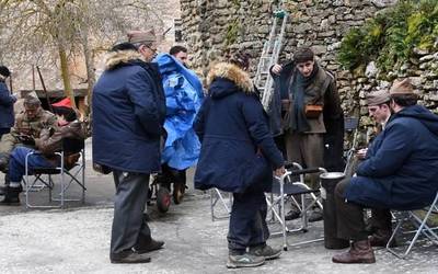 Karanka bihurtu da '¿Es el enemigo?' filmaren agertoki