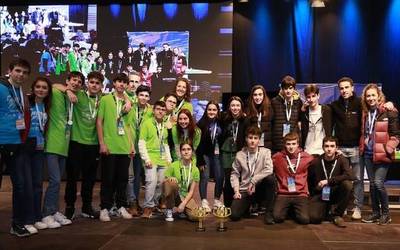 EduRobotic Synthesis eta WinnBot taldeak izan dira First Lego League-ko irabazleak