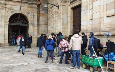 [ARGAZKI GALERIA] Miguel Gila umorista eta aktorearen inguruko filmaren grabaketak egiten ari dira Durangon
