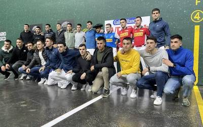 Garaipenarekin eta pilotarien babesarekin despeditu zen Aaron Arbizu
