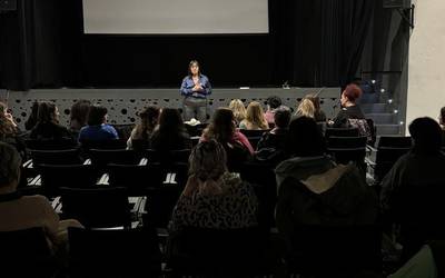 Amelia Tiganus: "Borroka feministari esker aurrerapen handiak lortu ditugu, baina gazteengan eragin behar dugu"