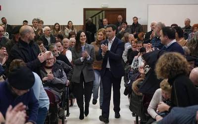 Eskualdeko EAJko jarraitzaileekin bildu da Imanol Pradales lehendakarigaia