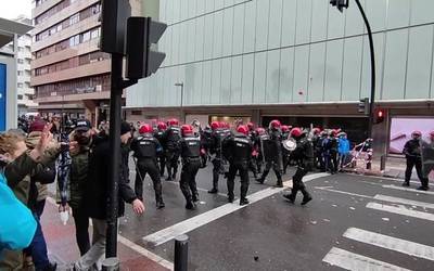 Istiluak Martxoaren 3ko manifestazioan