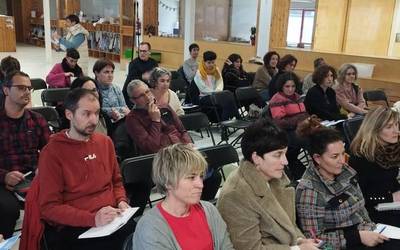 Andra Mari, Txintxirri, Kurutziaga eta Ibaizabal ikastolak etorkizunaz hausnartzeko prozesuan murgilduta
