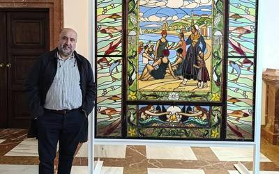 Delikaren eskutik iritsi da euskaltegiko beiratea museora