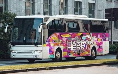 Autobusa Baionarat joateko (beteta)