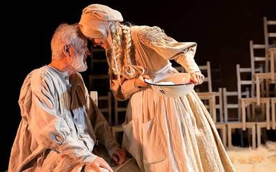 'Esnearen kolorekoa' antzezlana taularatuko du Tanttaka Teatroak Baztartxon
