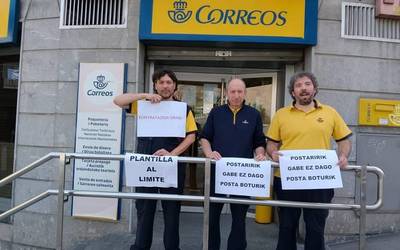 Correoseko banaketa-unitateen egoera salatu dute