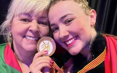 Olaia Tejeda berangoztarrak urrezko domina jantzi du berriro ere