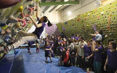 Girl Climbing Partyk morez tindatu du Sakonetako rokodromoa