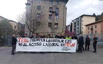 "Laneko jazarpena" salatzeko batu dira TESAn