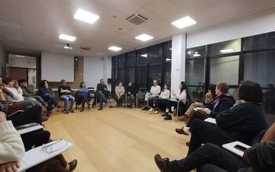 'Esnearen kolorekoa' eleberria jorratuko du Azkoitiko Irakurle Taldeak hurrengo saioan