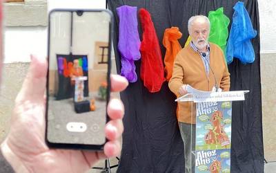 Juan Kruz Igerabide Sarasolaren idatzia: 'Tradiziotik'