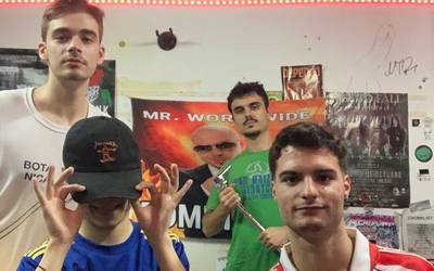 Marmitako Trap Banda: "Uribe Kostako euskararen elementuak erabili nahi doguz letretan"