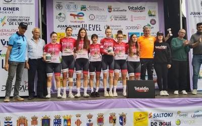 Beratxako sakandarrak Valentziako podiumera igo ziren